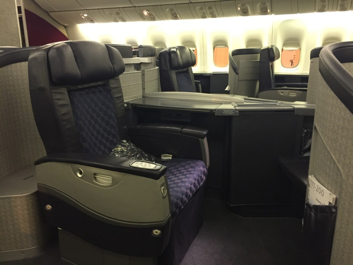 Going Old School: American Airlines 777-200 First Class – LAX DFW