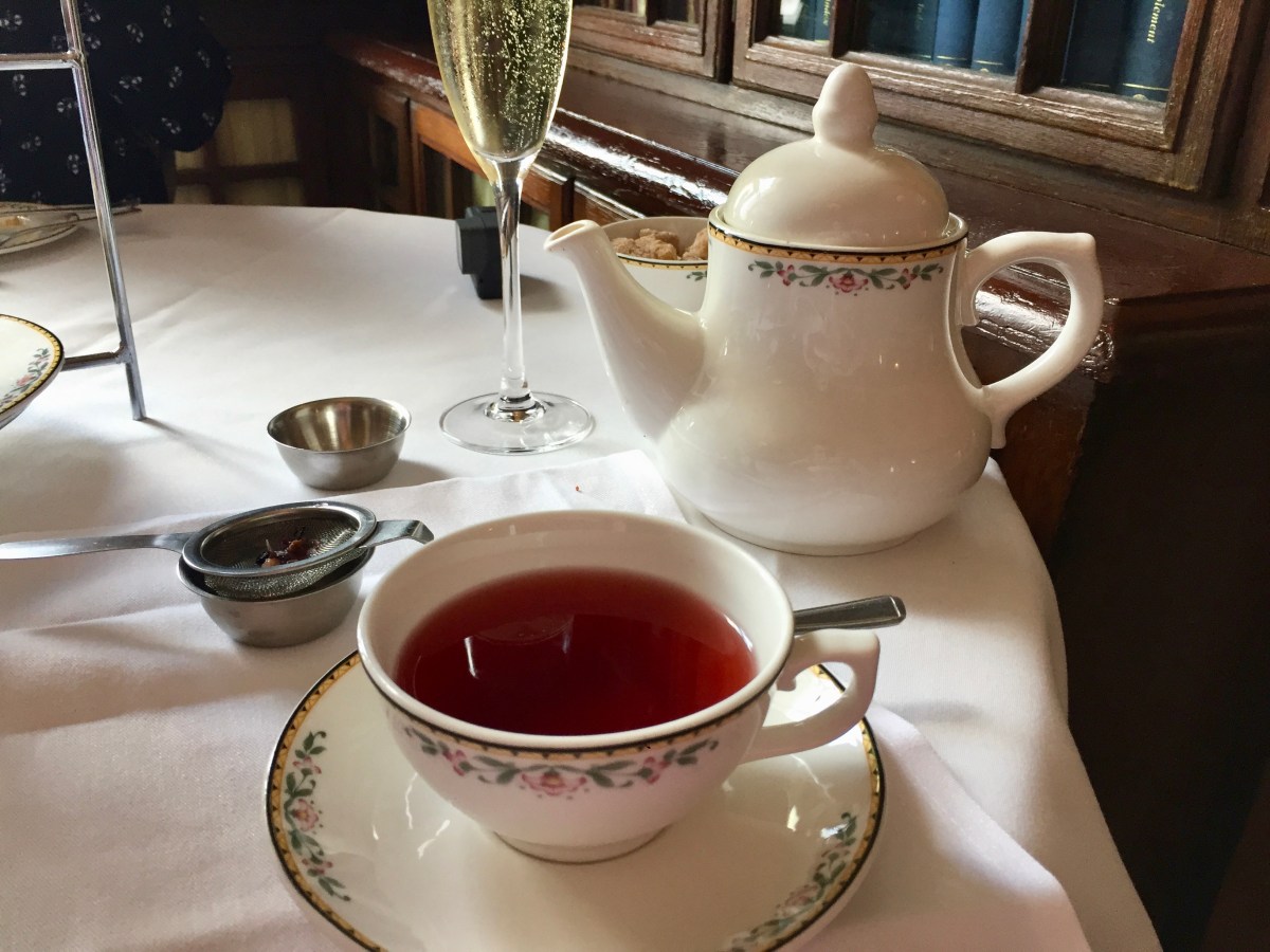 Afternoon Tea at the Library Lounge – London Marriott County Hall
